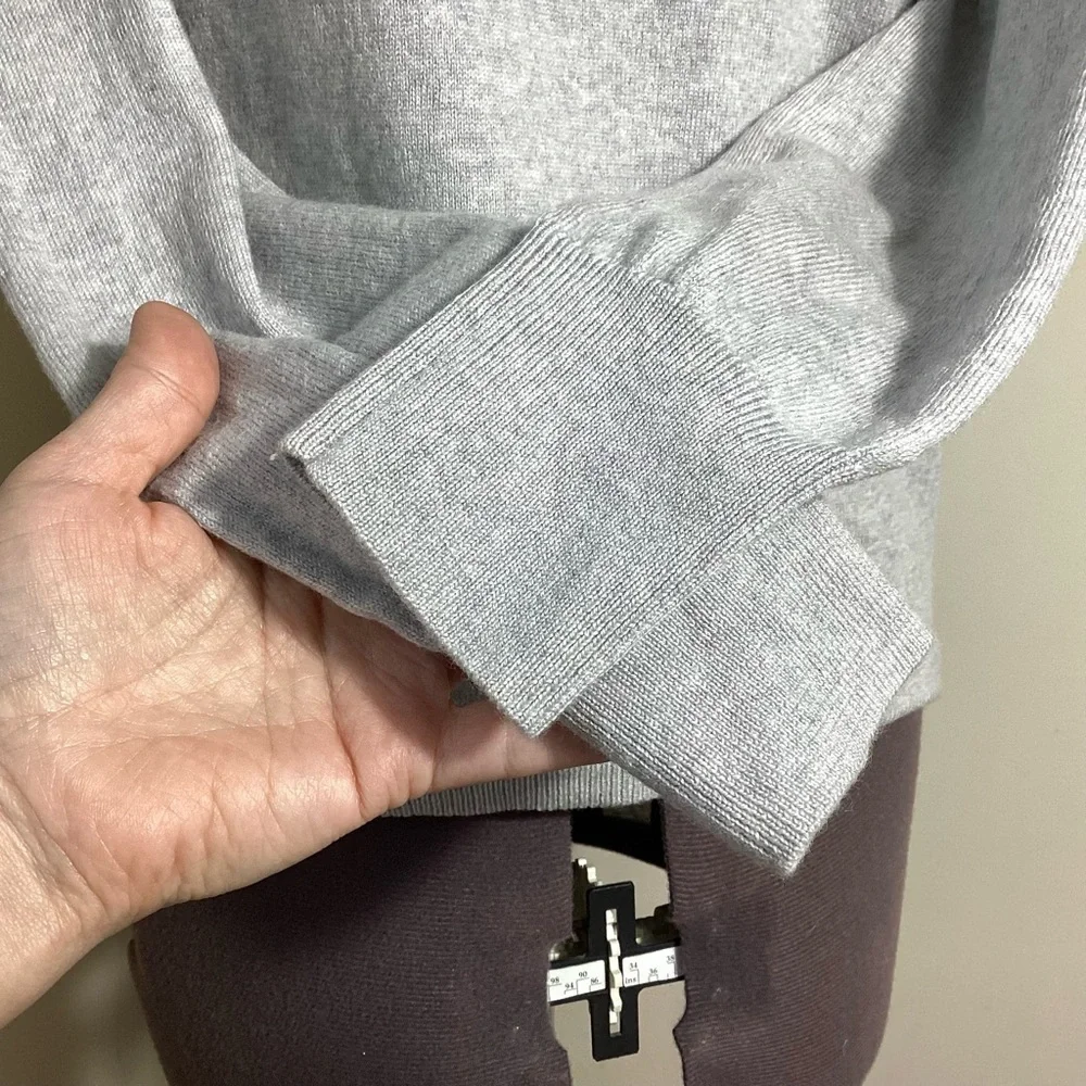 Ann Taylor 100% Merino Wool Turtleneck Sweater M - Picture 9 of 14